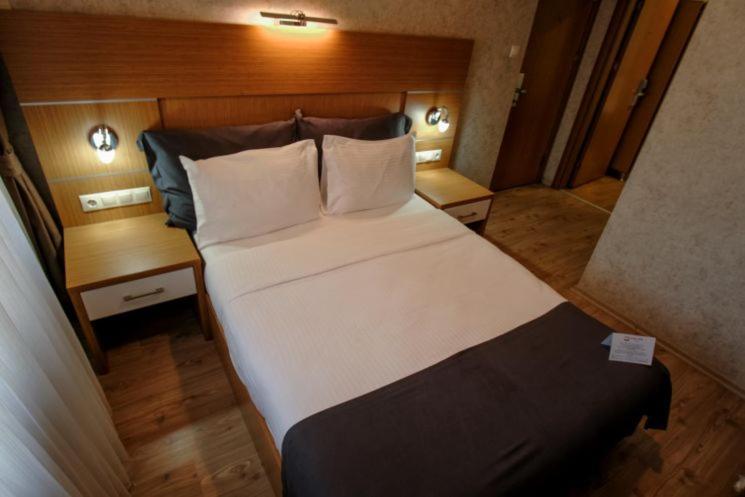 Rhisos Otel Rize Extérieur photo